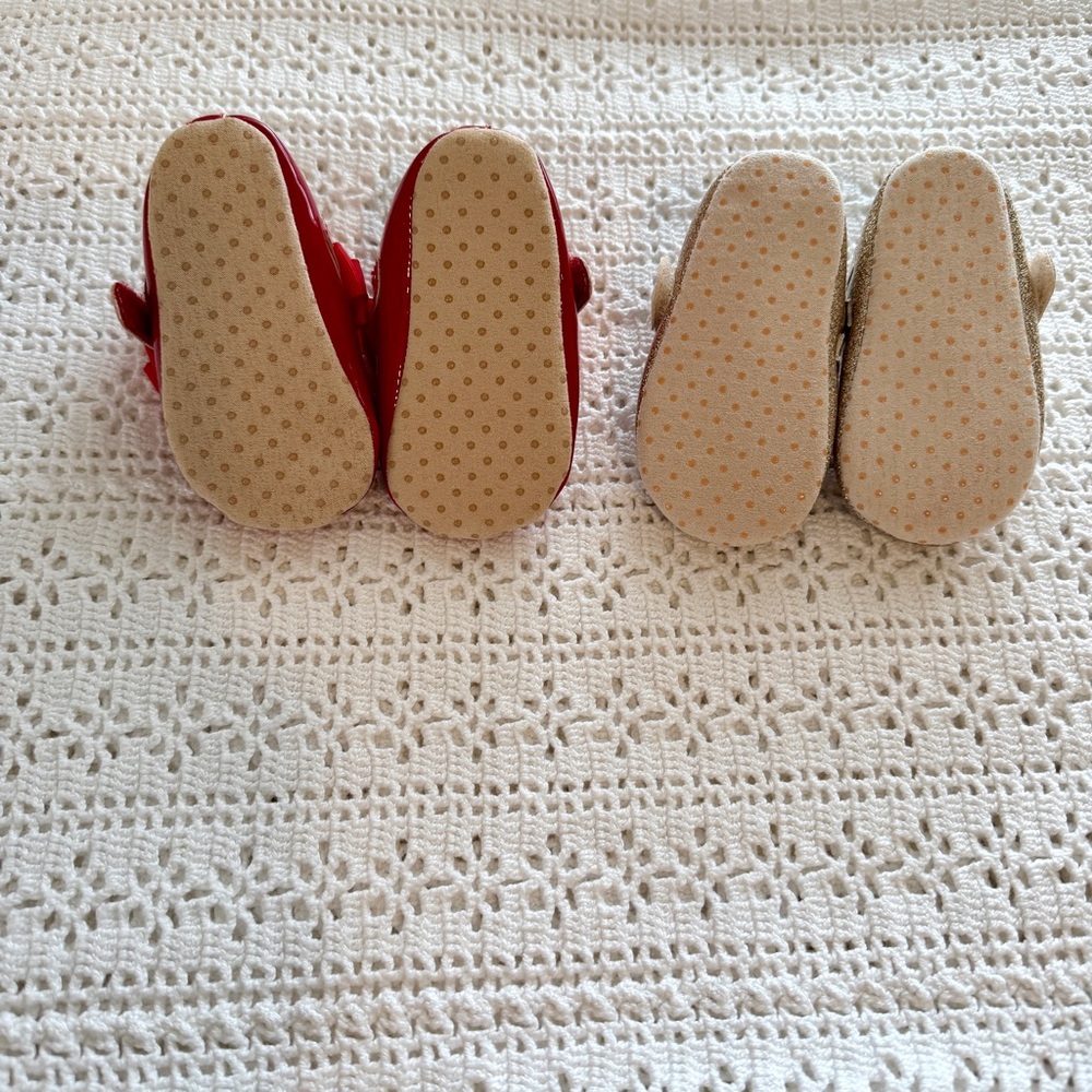 Baby Toddler Girl Red Patent Bow Mary Janes & Gold Glitter Mary Janes 9-12 Mo. - Picture 2 of 5